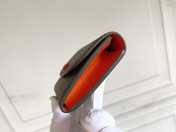 LVコピーウォレット背面デザイン